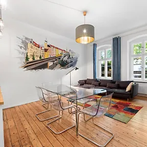Primeflats In Berlin-wedding Apartment