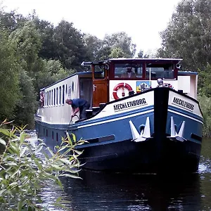 Ms Mecklenburg Hotelschiff Botel